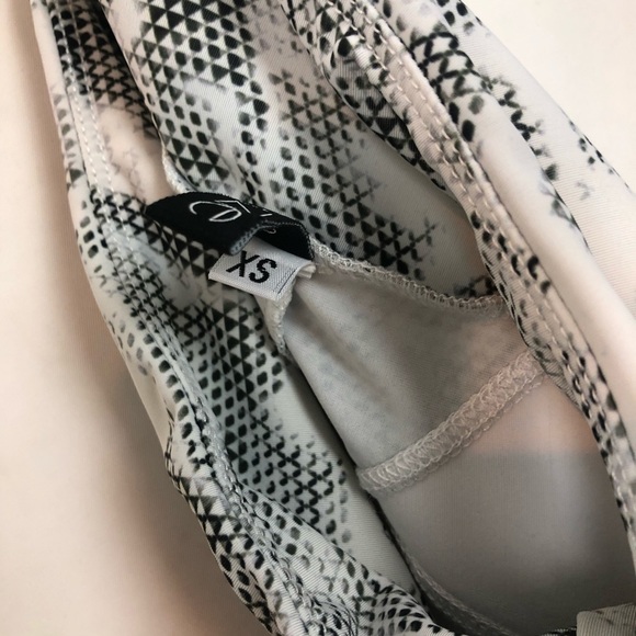 Onzie Shaper Legging Jedi White XS - Picture 6 of 8